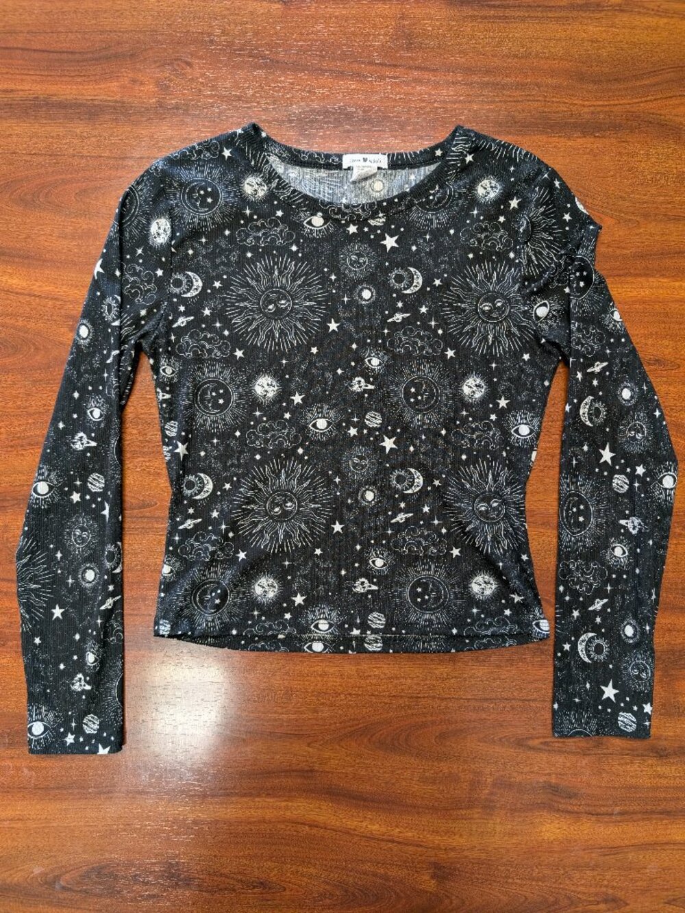 Black & White Long Sleeve Top, Love Wish, Sun Moon Stars Planets clouds, Size Lg